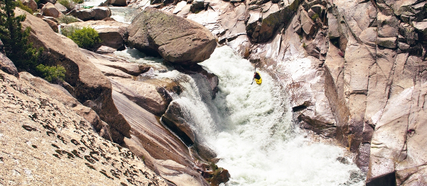 Kalifornské Fantasy Falls aneb jak se jezdí legendy divoké vody