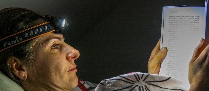 RECENZE: Čelovka FENIX HM61R AMBER – absolutní univerzál