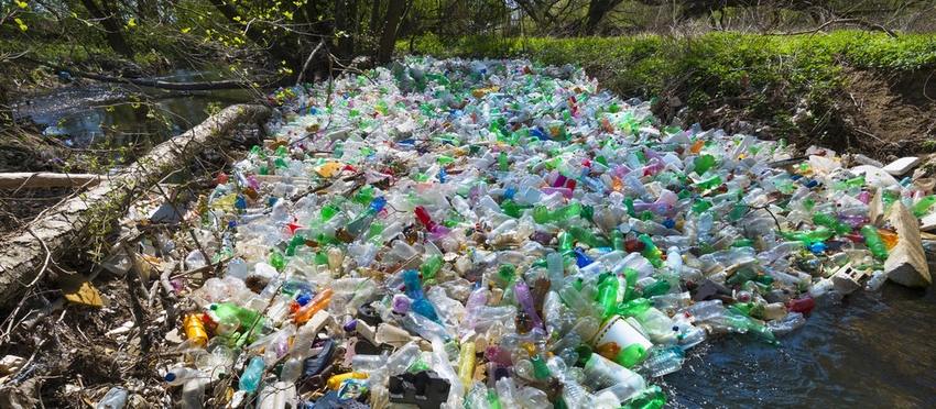 Slovenskou řeku Bodva opět ucpal plastový odpad