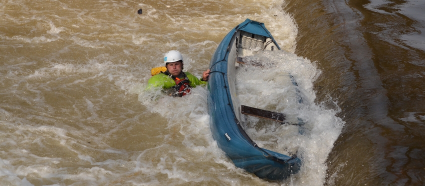 Na Vltavě poblíž Boršova nad Vltavou utonul vodák