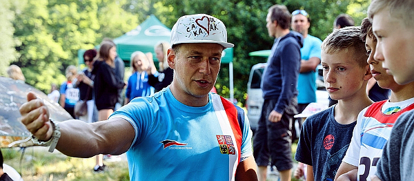 Slalomářští mistři motivovali budoucí naděje v rámci projektu Hvězdy pro hvězdy