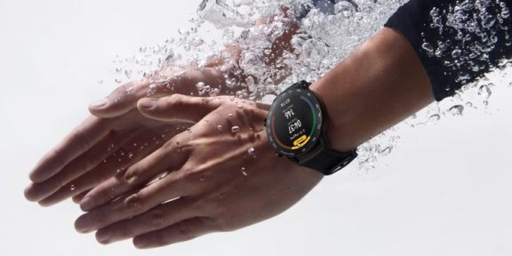 Kupujte bleskurychle. Voděodolné chytré hodinky jsou teď za nejnižší ceny