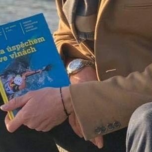 Vyšla kniha Za úspěchem ve vlnách