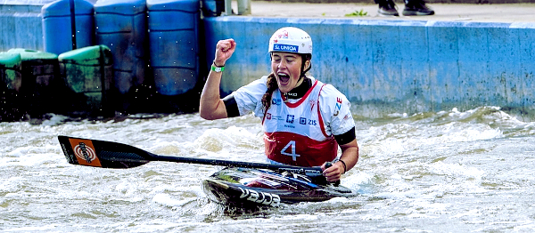 Heger a Kneblová mistry Evropy, čeští slalomáři z Krakova odváží i další cenné kovy