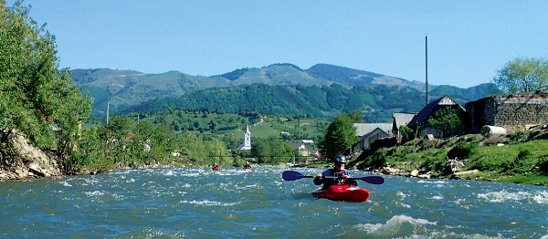 Vodácká výprava do Rumunska aneb po vlnách za Drákulou