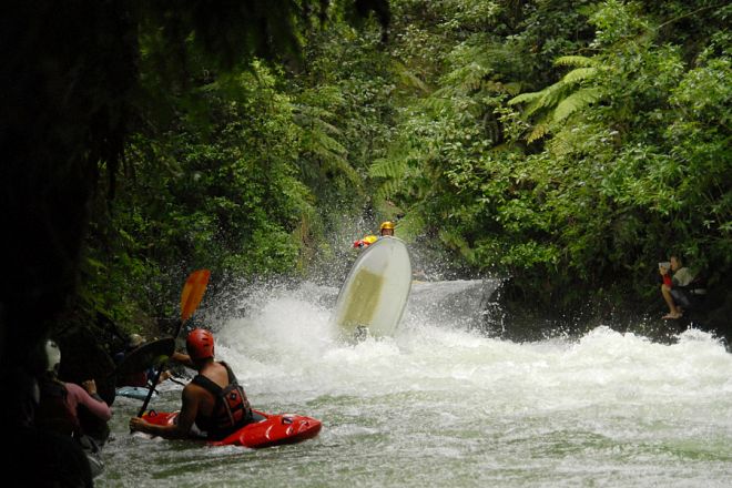 Skútrem přes vodopády