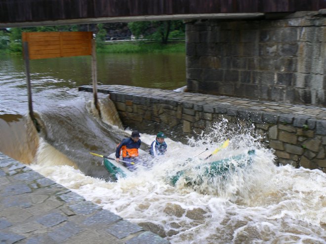 Tři příběhy z Vltavy (červen 2009)