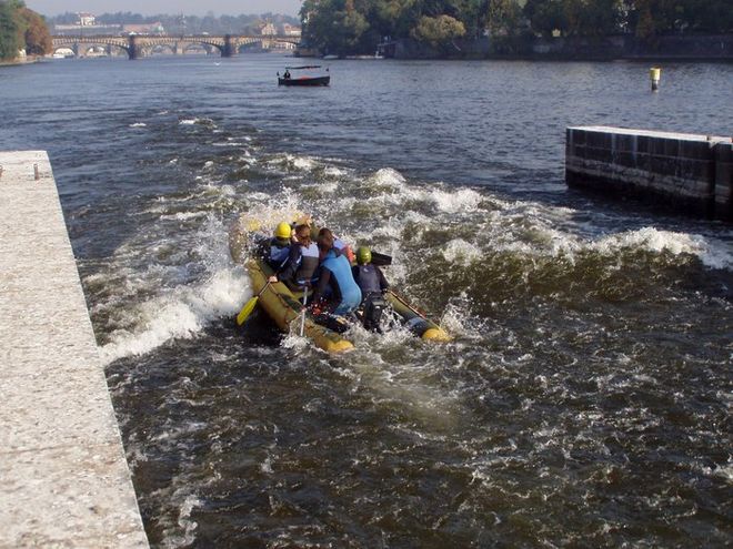 Napříč Prahou – přes tři jezy
