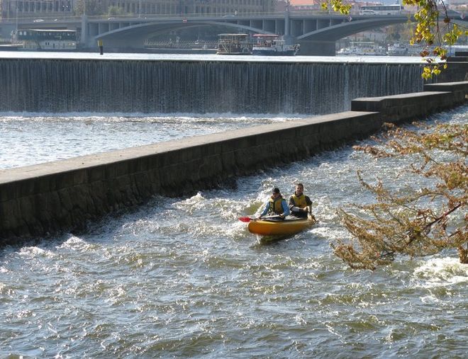 Napříč Prahou – přes tři jezy
