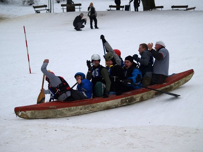 Humbuk kolem Petřínské kostky