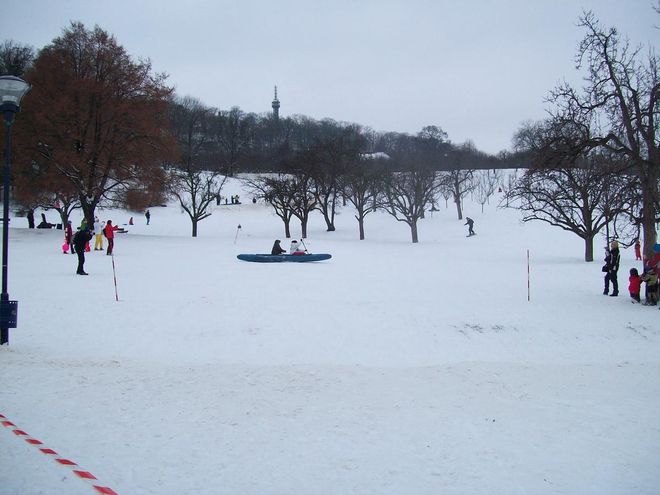 Humbuk kolem Petřínské kostky