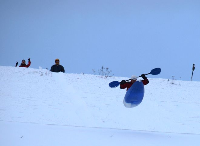 Freeride snow kayaking 