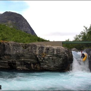 Rocks and Water: třetí a finální ohlas z Norska
