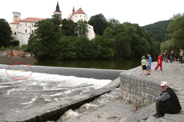 Smrtelná nehoda na Sázavě