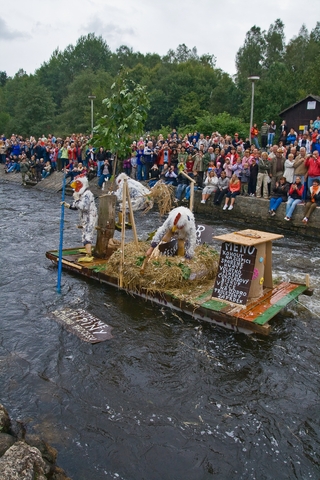 Kuriózní plavidla ve Vyšším Brodě