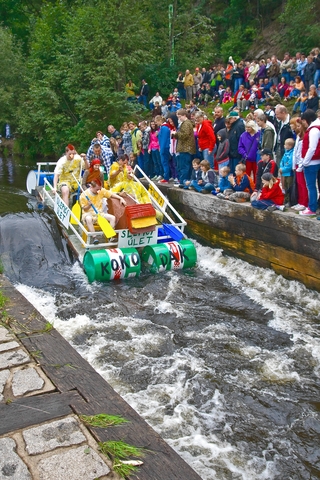 Kuriózní plavidla ve Vyšším Brodě