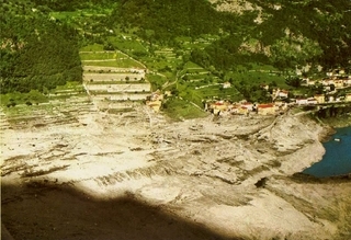 Tentýž pohled po sesuvu