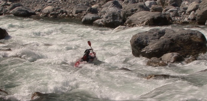 Jak je pod kamenem...