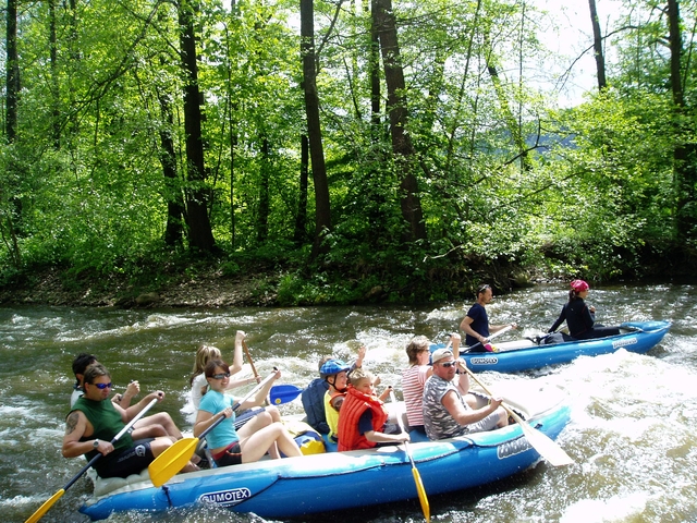 Sraz vodáků na Orlici v „Litickém oblouku“