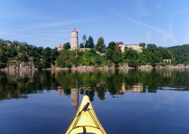 Sto šest kiláků samoty