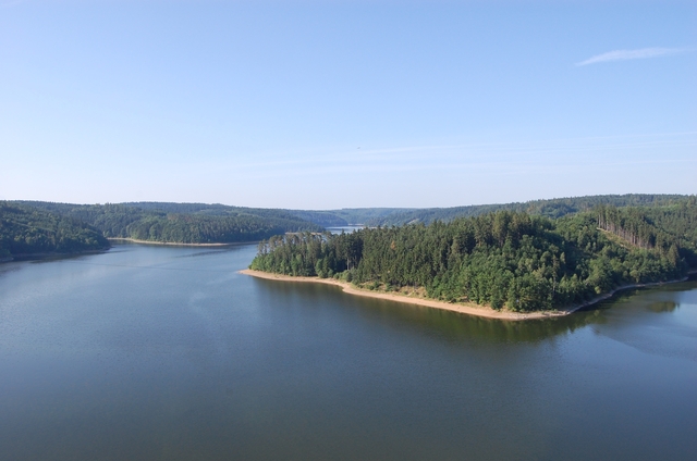 Sto šest kiláků samoty