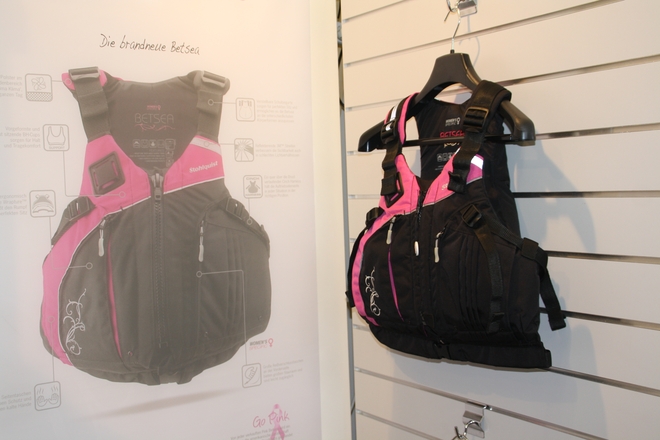 Kanumesse 2011 - novinky zahraničních firem