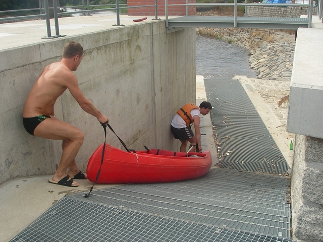 Konečně někdo myslel hlavou. A na vodáky.