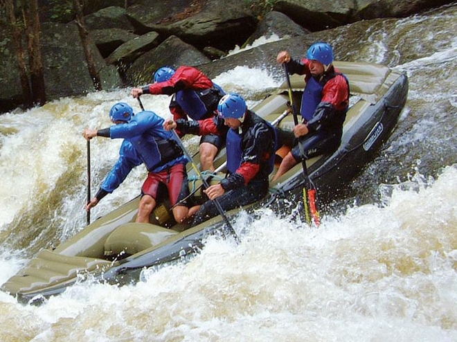 Raft – i adrenalinový sport je třeba provozovat bezpečně (PR)