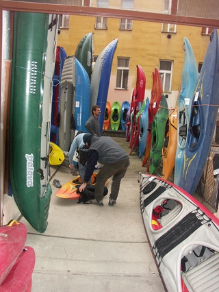 20. 10. 2012 – PRAŽSKÝ PODZIMNÍ BAZAR VODÁCKÉHO VYBAVENÍ