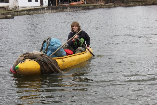 Dobrovolníci opět vyčistili řeku Sázavu