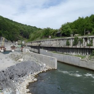Splouvání rumunské řeky Jiu je ohroženo