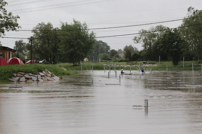 Povodně berou vodákům nejen loděnice