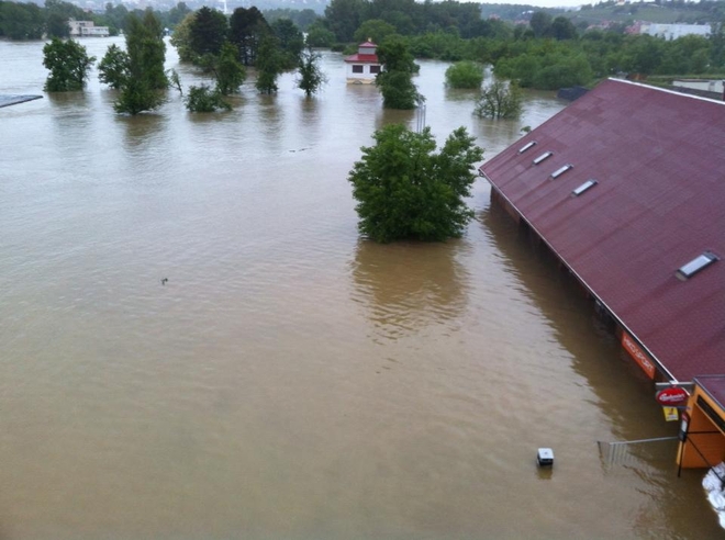Voda opadá – je třeba odstraňovat škody AKTUALIZOVÁNO