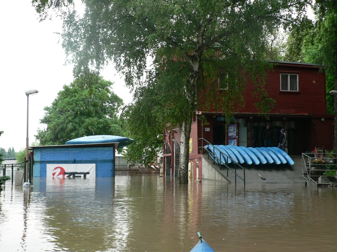Voda opadá – je třeba odstraňovat škody AKTUALIZOVÁNO