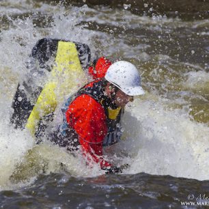 Freestyle kayaking Euro Cup Praha 2013