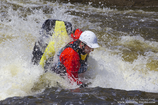 Freestyle kayaking Euro Cup Praha 2013