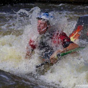 Freestyle kayaking Euro Cup Praha 2013