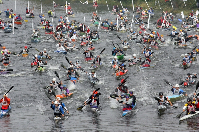 Krumlovský vodácký maraton