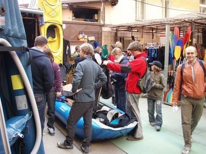 18.10. 2014  PRAŽSKÝ PODZIMNÍ BAZAR VODÁCKÉHO VYBAVENÍ