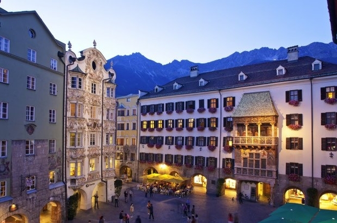 V Innsbrucku se moderna mísí s tradicí
