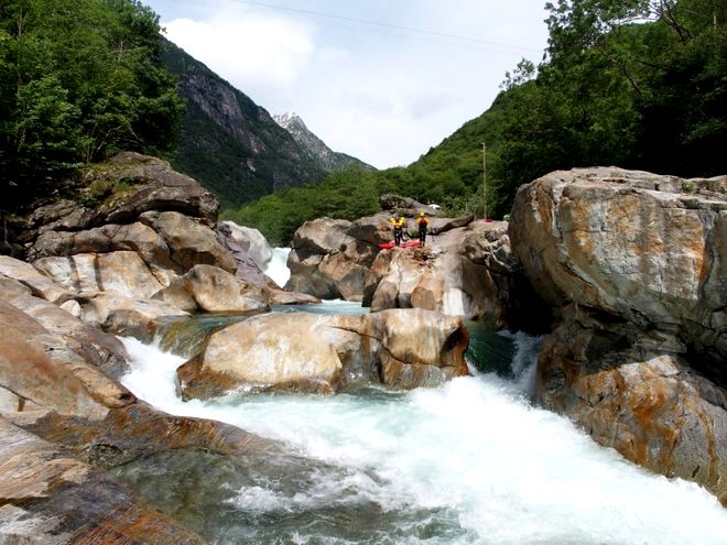 Verzascu jsme dali společně se dvěma německými kajakáři