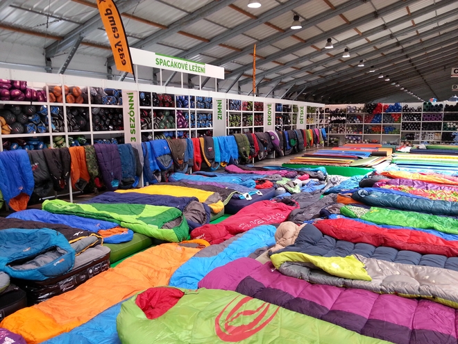 V sobotu začíná Výstava stanů a vybavení do přírody - vyzkoušejte si oblečení, spacáky i stany na vlastní kůži.