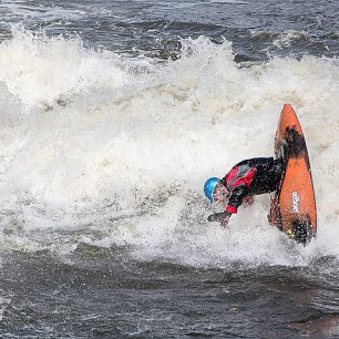 Jak jsme jezdili po dně přehrady