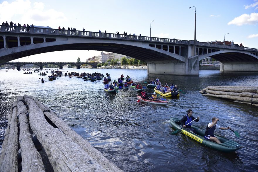 Napříč Prahou - přes tři jezy