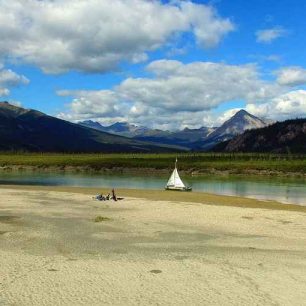 Plachetnice v „přístavu“. / F: Fjolls Expedition
