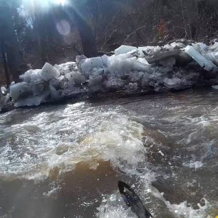 Břehy byly plné ledových ker / F: Vilda Macháň