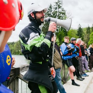 Rok Rozman při demonstraci na Sávě ve Slovinsku / F: Jan Pirnat