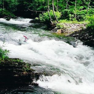 Morávka je zajímavá říčka pro zkušenější vodáky