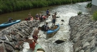 Plavbu po Tiché Orlici můžete spojit s Divokou Orlicí