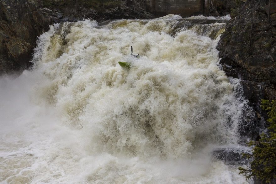 Vstupní skok k velkému vodopádu na Etně / F: David „Vory“ Sodomka
